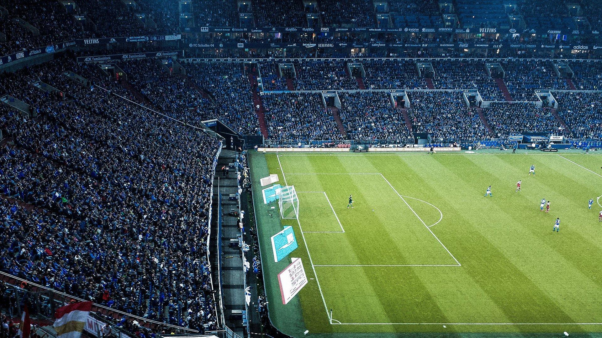 【夜读】同样是蓝色，差距咋就这么大捏？